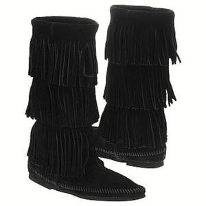 Minnetonka Women's 3-Layer Fringe Boot